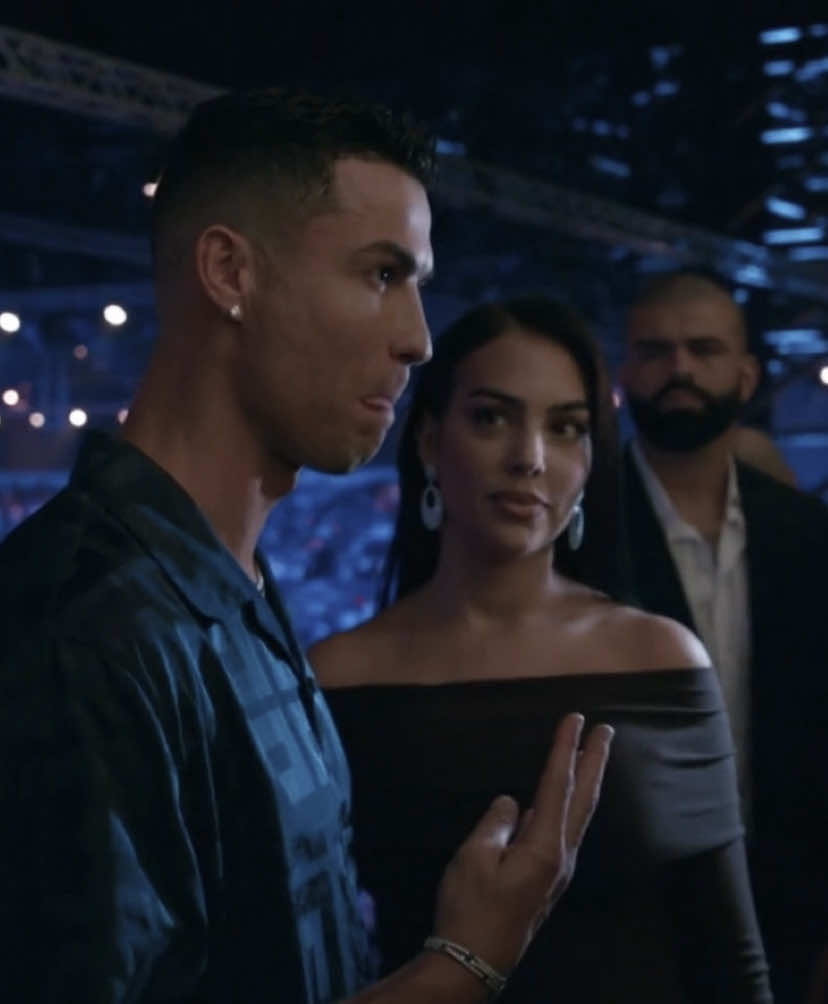 Cristiano and Georgina on the opening day of Ryiadh season🥊  #cristianoronaldo#georginarodriguez#crisgina#couple#night#boxing#conormcgregor#tyson#fighters#stars#soygeorgina#soygeorgina3#paparazzi#ryiadh#saudiarabia#foryou#fy#fyp 