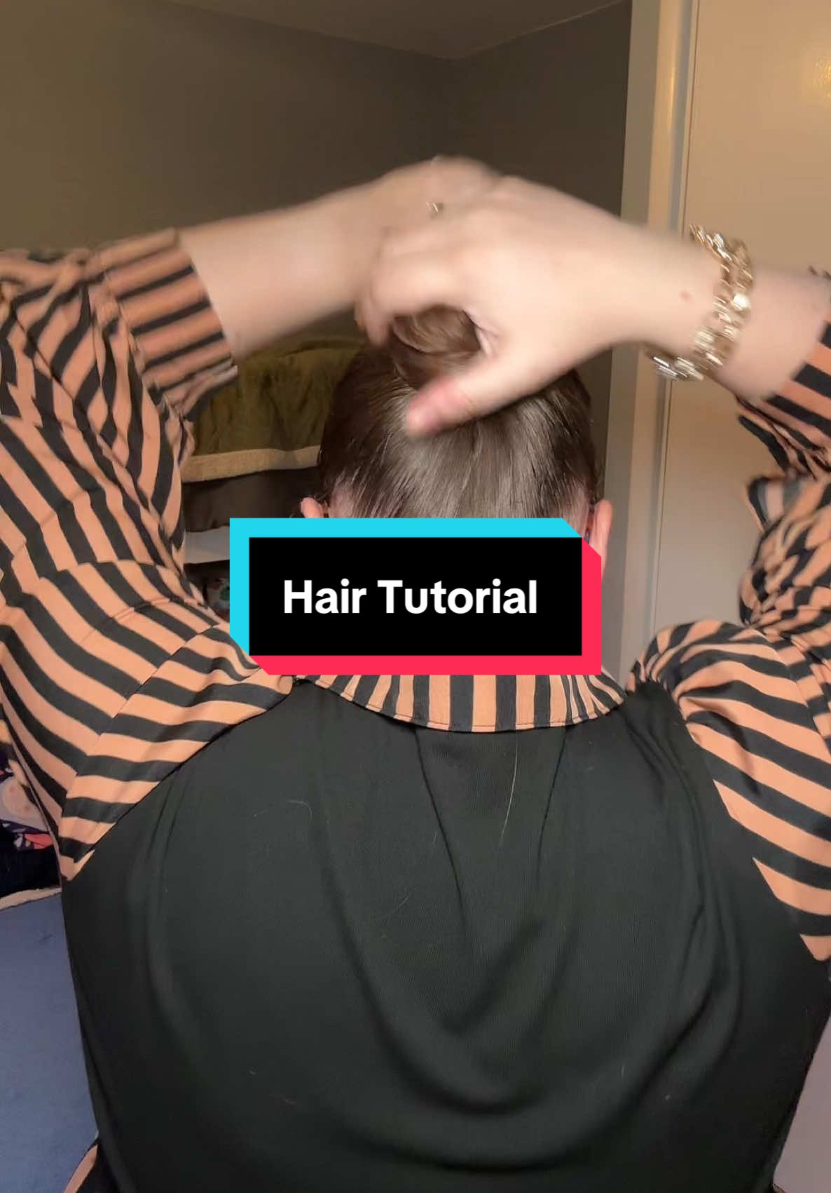 I love a scrunchie to put in my hair and make it look a bit different when it needs a wash! Hair tutorial #TikTokMadeMeBuyIt  #Spotlight  #DealDrops  #relarela #hairtutorial @RELA RELA 