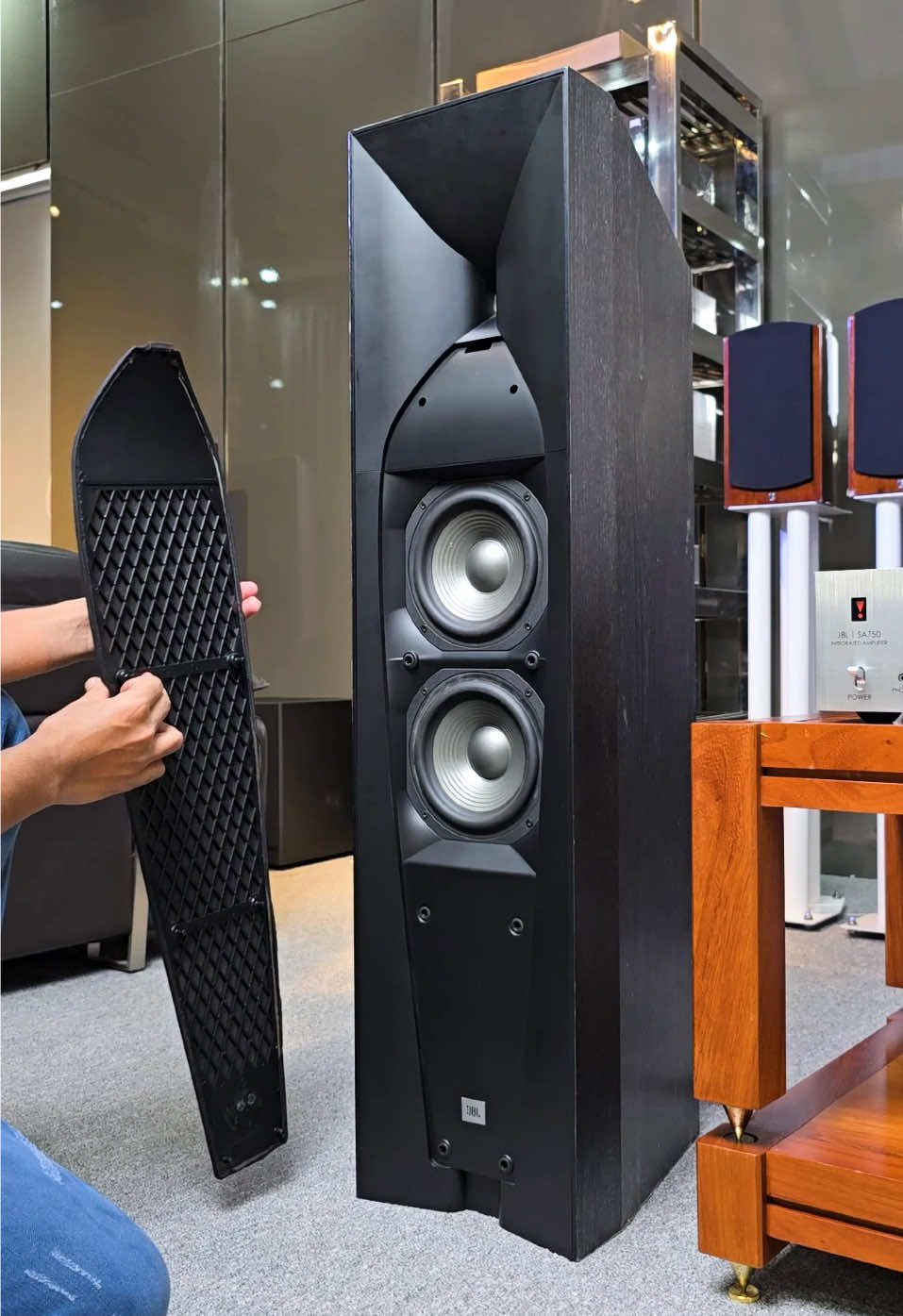 JBL Studio 580 Hi-Fi loudspeaker with SA750 Stereo Amplifier | Floorstanding Loudspeaker . . . #audiophile #hifi #stereo #jbl #amplifier #highend #loudspeaker #audio #fy #sound #soundsystem #floorstanding #speaker #viraltiktok #asmrvideo 