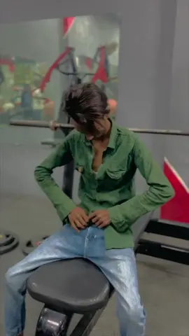 Respect skinny guy ! 🙏