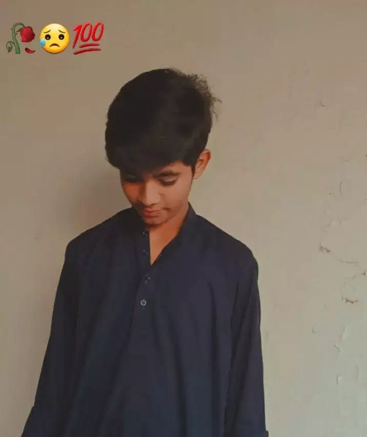 اکیلا رہنا سیکھو لوگ قبر تک اے گے قبر میں نہیں 🖤💯😥