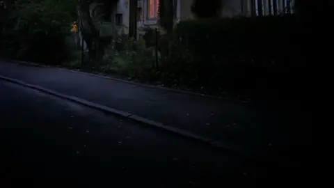 يهزمني هو مره  وأبكيِله واقوله ليه  ..  ؟؟ 🖤😔 . #justmedo1 #mdamedo1 #تصاميم_مداميدو #شيرين_عبدالوهاب #طريقي_ولازم_امشي_فيه #يهزمني_هو_مرة #وابكيله_واقوله_ليه #وابكيله_واقوله_ليه💔 #هواجيس #fypege 