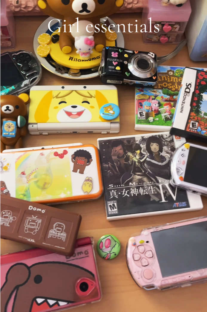 These are just some girl essentials 😌 #girlessentials #essential #psp #pspgo #psvita #2dsxl #3ds #playstation #policenauts #p4 #metalgear #cookingmama #animalcrossing #smt 