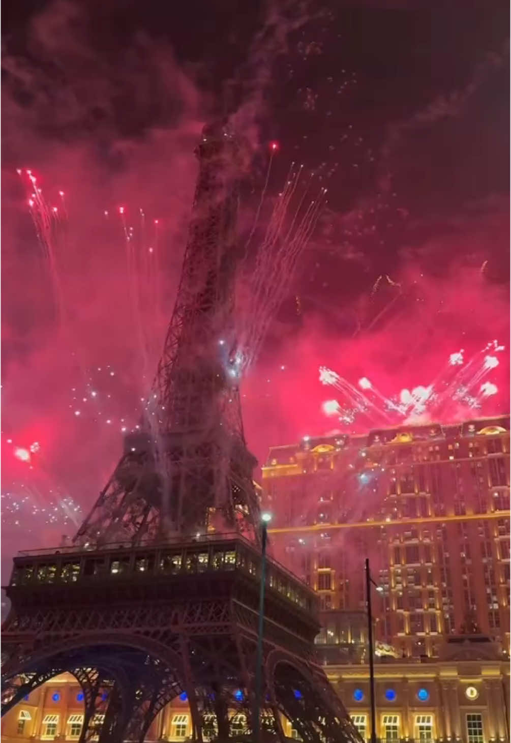 Happy New Year 2025! Let’s Shine Together! #shorts #HappyNewYear #NewBeginnings2025o