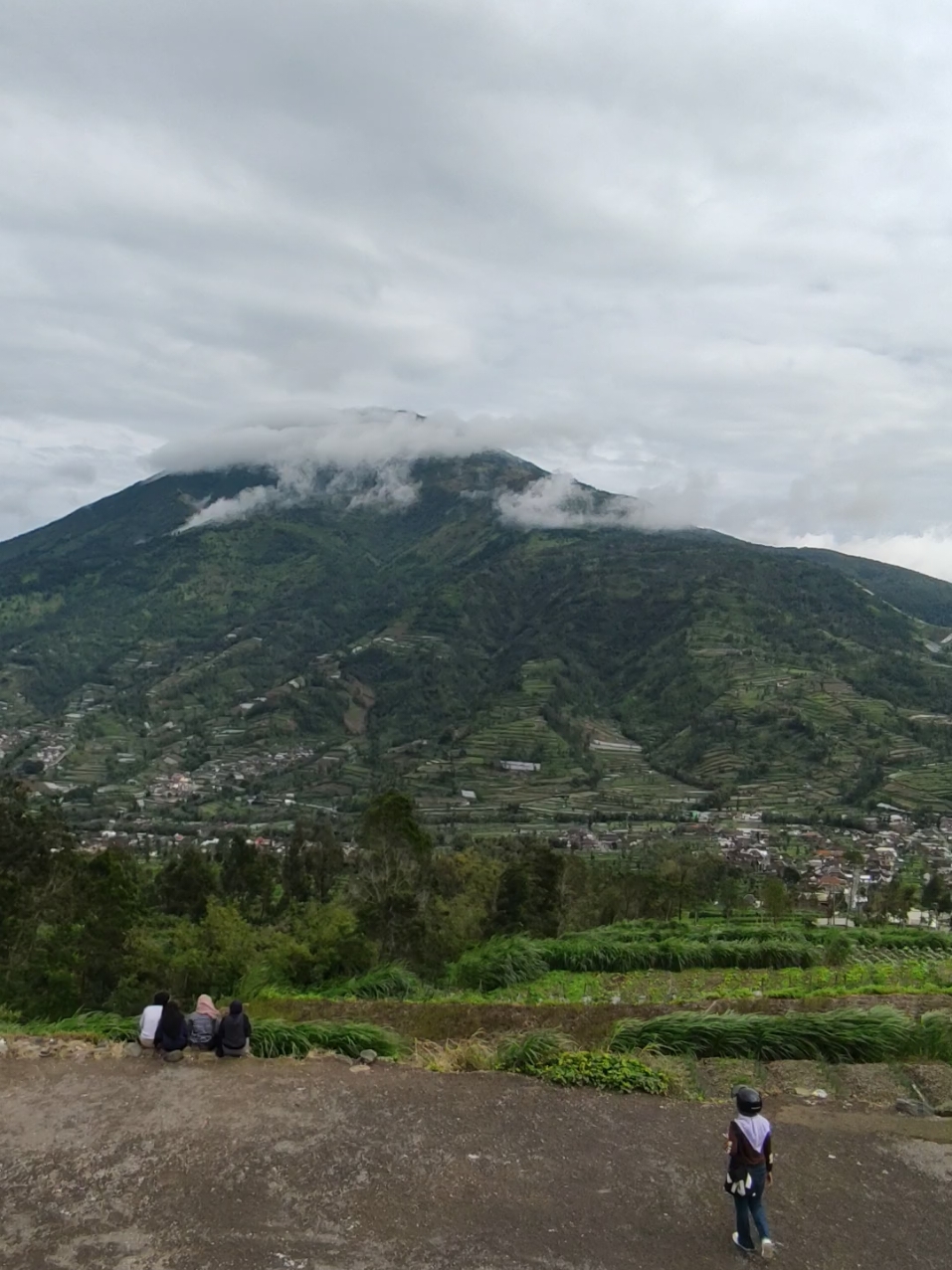 view gunung merbabu dadi new selo #selo #newselo #boyolali #fyp #seloboyolali #merbabu #merapi 
