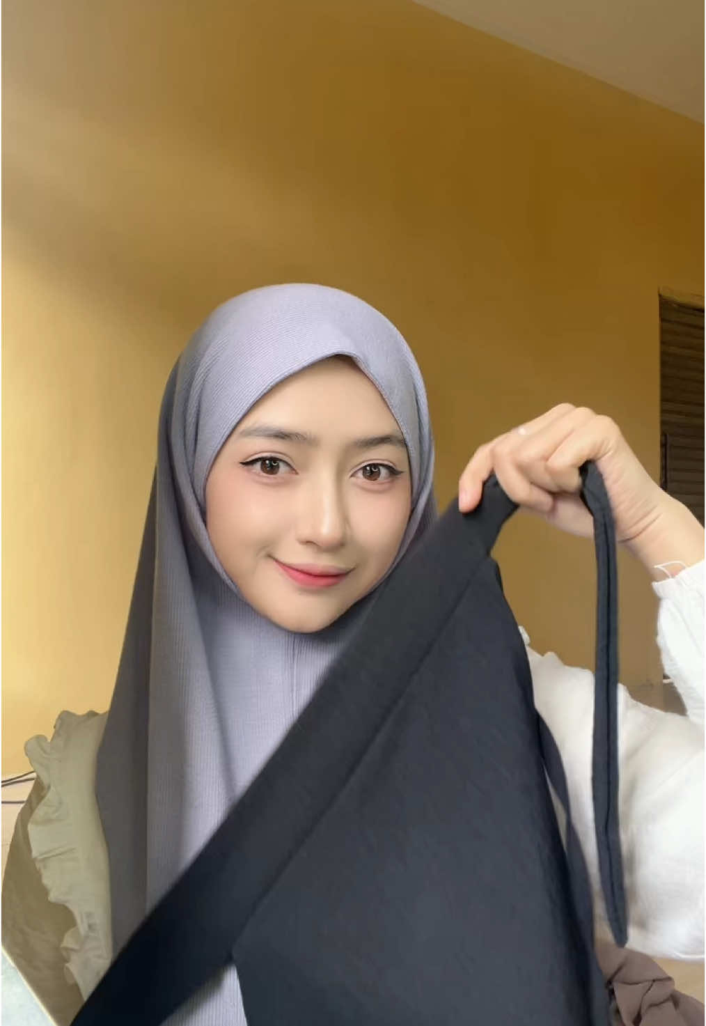 Baru tau kalo french khimar senyaman itu 🥹 @Zayyan. #fyp #2025 #frenchkhimar #tutorial #hijabtutorial 