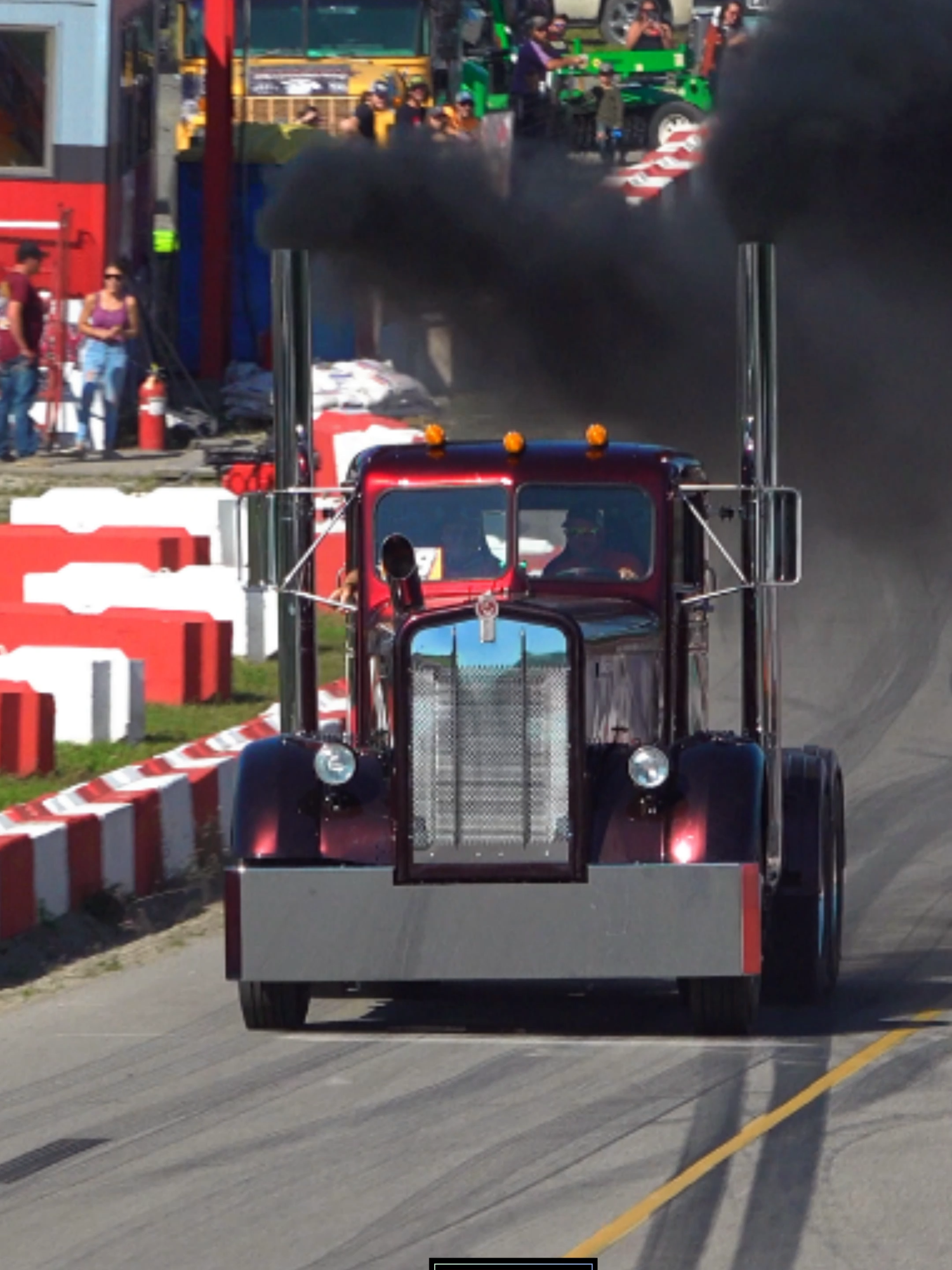 uphill semi drag racing badassssssery nuff said. #semis #semiracing #semidragracing #racingsemis
