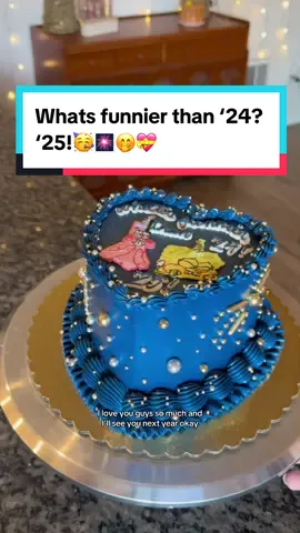 The most iconice New Years cake i will ever make i fear 🥲😌💝🫡🎇🎆🥳🥰 ONCE IN A LIFETIME CAKE AND IM OBSESSED #newyearscake #cakedecorating #buttercreamcakedesign #navybluemonochromaticcake #newyearsevecakedesign #cakeart 
