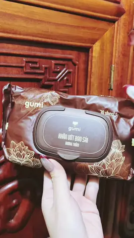 Khăn giấy ướt gumi lau dọn bao sái ban thờ siêu tiện lợi . Mùi trầm  thơm dễ chịu phù hợp với nơi thờ cúng linh thiêng #khanuotbaosaibantho #xuhuong 