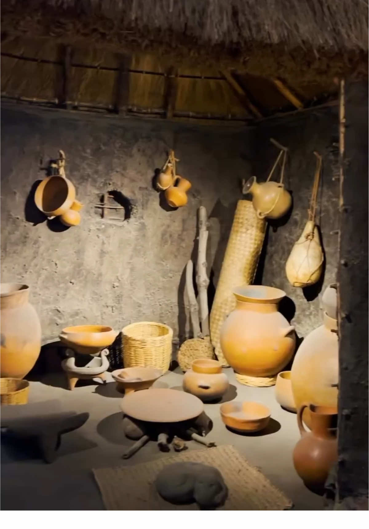 Before the year ends, here is some footage of my visit to the magical Mexican National Museum of Anthropology and Teotihuacan. Visiting here was part of my journey reconnecting journey. 🙏🏽 So proud of my Mexican Indigenous roots! 💗🪶 #mexico #mexicotiktok #indigenous #mexica #mexicanculture #fyp #mexican #mexicantiktok #reconnecting 