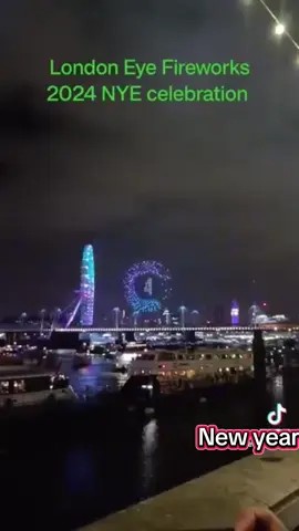 By by 2024 and welcome 2025 Happy new year#creatorsearchinsights #aafrinainlondon #londonfoodieblogger #foryoupage❤️❤️ #christmas #christmaslights #christmaslights2024 #newyear #newyearfireworks #londonchristmas 
