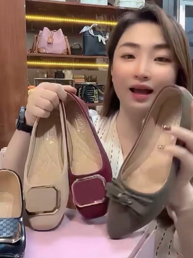 Sepatu Wanita Kekinian #sepatuwanita #sepatukerja #sepatusantai #sepatukuliah #sepatutrendy #tiktokviral #fyp 
