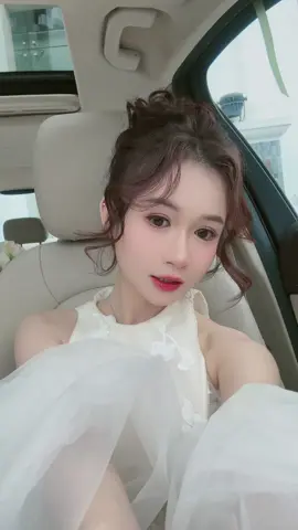 Chúng mình đi với nhau là đẹp đôi ,ai đi cùng không😄 #gáixinh #xuhuong 