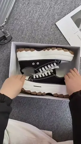 #chinhgiay #giaythethao #giaycv #giaydonde #giaycocao #giaycothap #giaynamnu #giaytangchieucao #giaybanhmi #giayulzzang