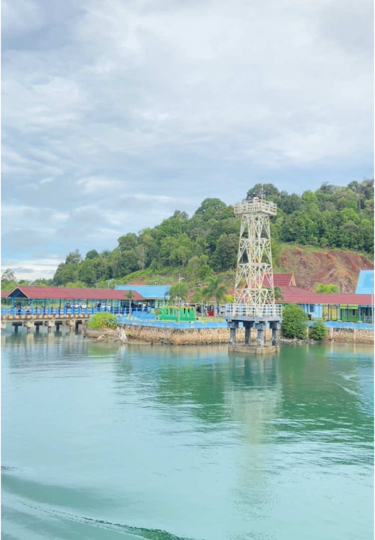 📍Pelabuhan sri daik Sei tenam #kabupatenlingga #daiklingga #gadismelayu #gunungbercabangtiga #gadismelayukepri #kepulauanriau #sridaikseitenam