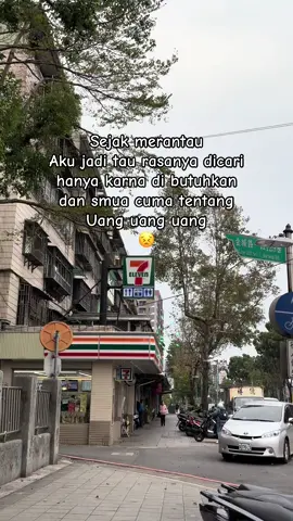 Pdhal waktu susahku tidak ada yg peduli tpi sekrang smua mencariku klo untuk  msalah uang #fyp #foryoupage #tiktokviral #tkwtaiwan_indonesia🇮🇩🇹🇼 #taiwan #masukberandafyp #cilacap24jam 