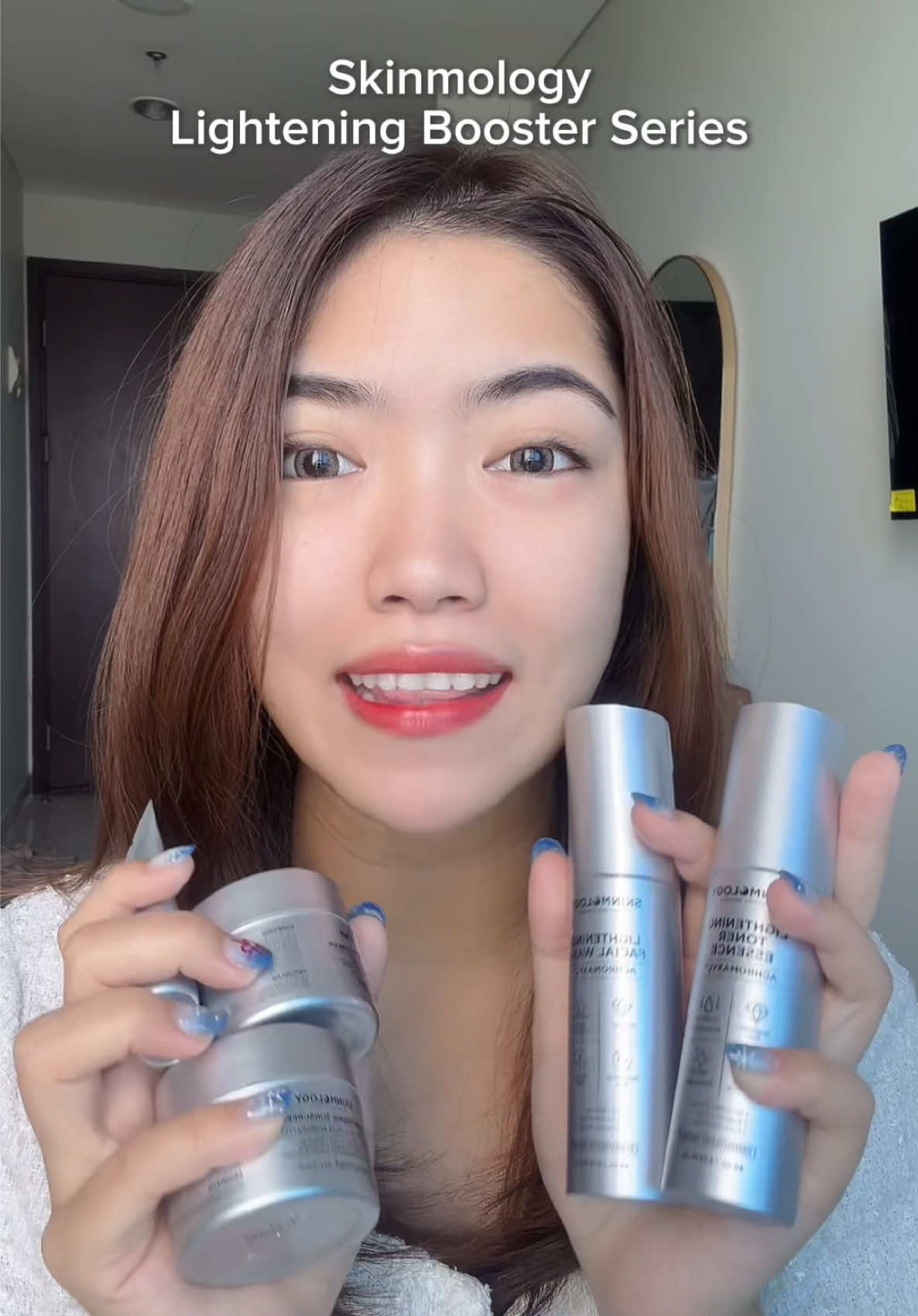 Udah cobain achromaxyl belum? Bagus bgt loh🙂‍↔️💯 @SkinmologyOfficial #LockYourBright #SKINMOLOGY #SKINMOLOGYByBeningsindonesia 