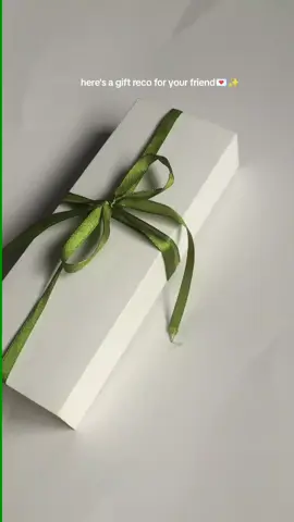 #giftforfriend #giftideas #personalizedgifts #customizedgifts #engravedgifts 