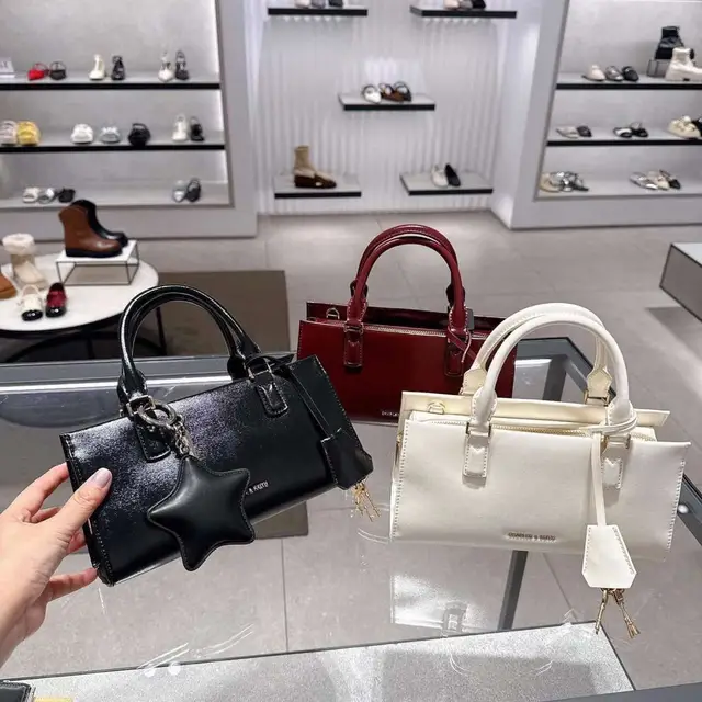 Lên kệ một ẻm túi siêu xinh và sang 😍😍😍