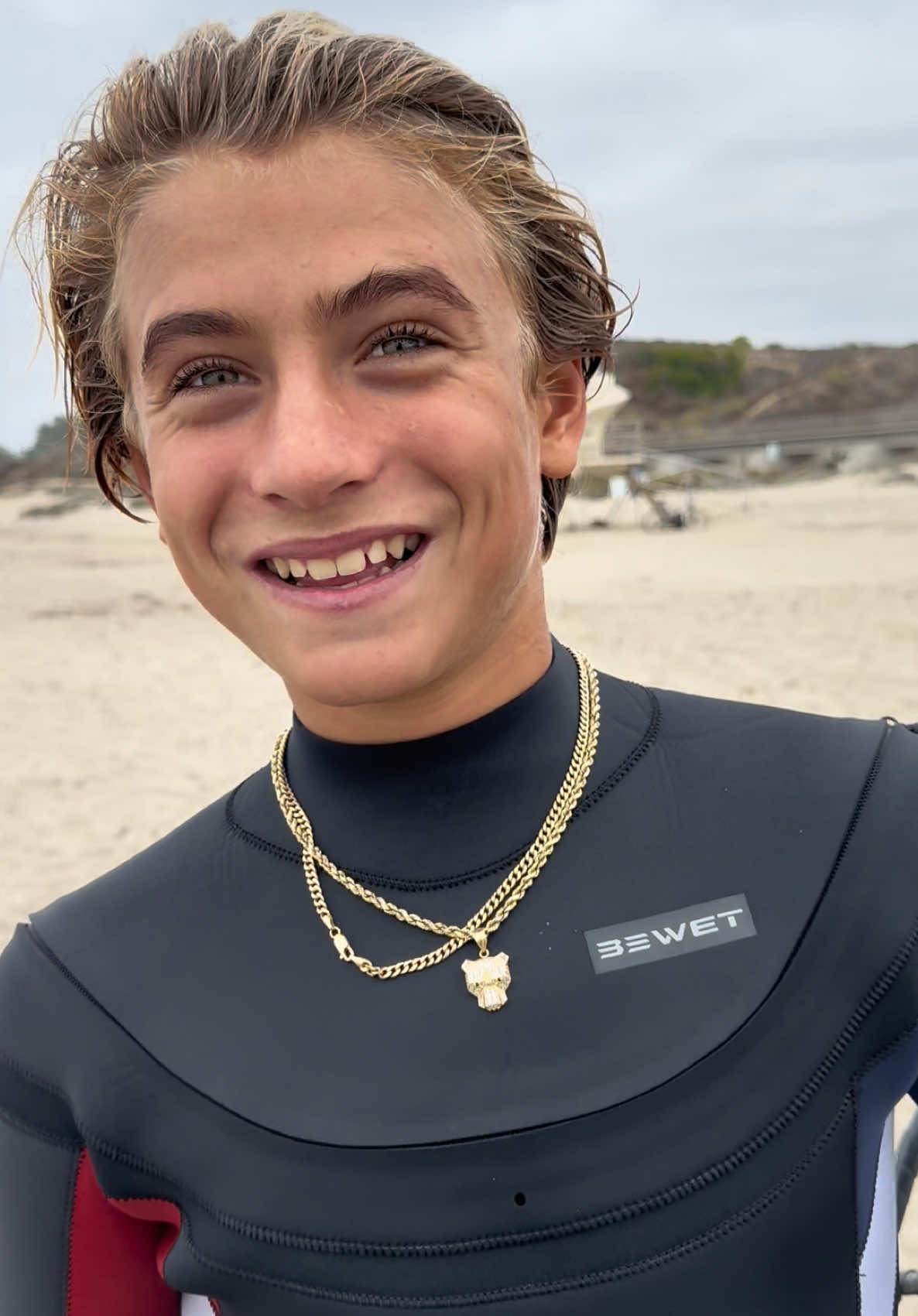 Year in review!  I had such a good year but I can’t wait to see what 2025 has in store for me!  I hope everyone has their best year yet!  🤙🙏🤩 Happy New Year!