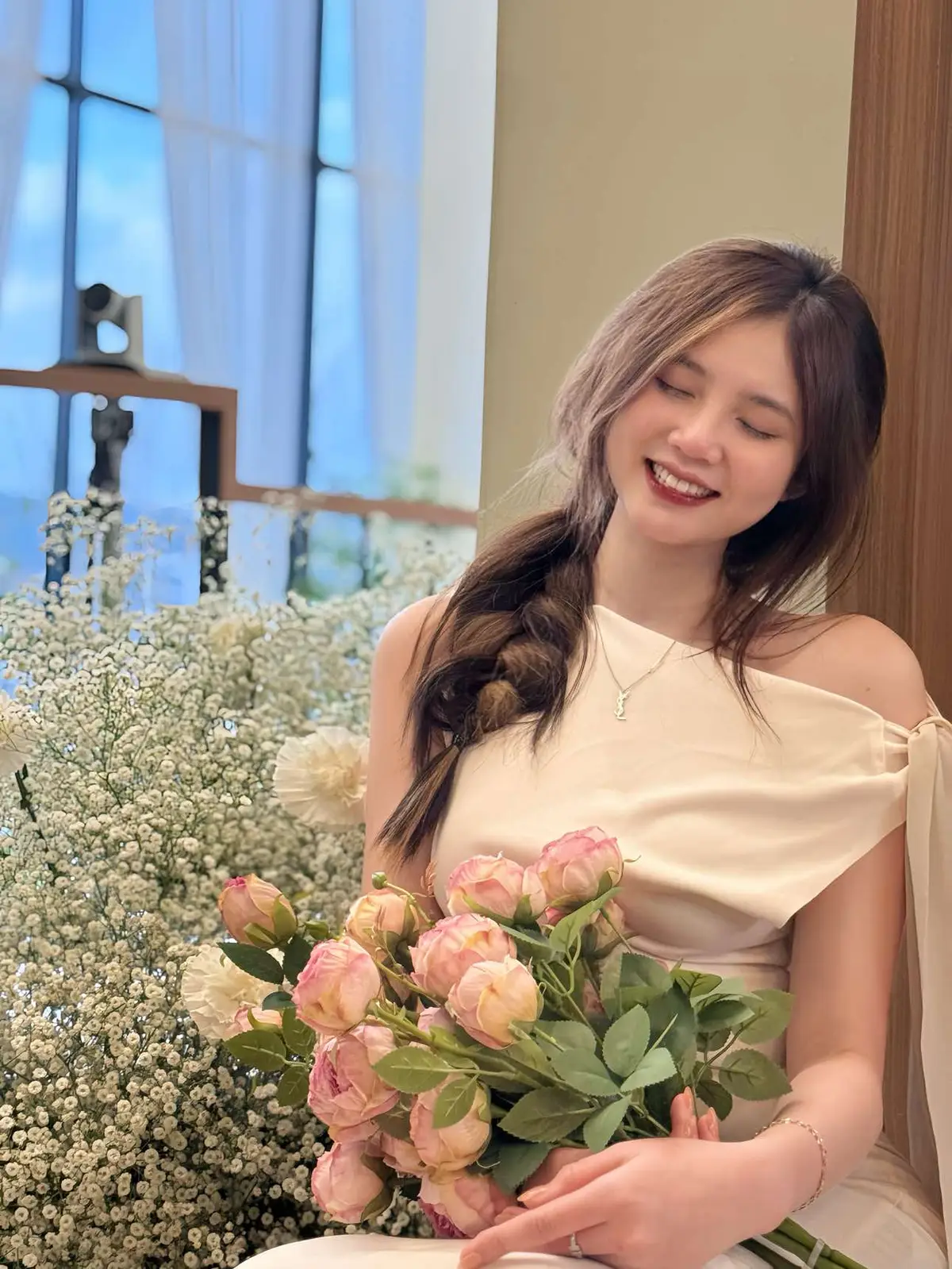 Năm mới chúc e luôn tươi cười như những đoá hoa💕#xuhuong #fyp #유학생🇰🇷🇻🇳 