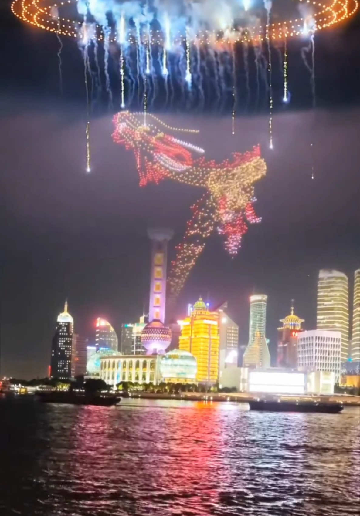 สวัสดีปีใหม่ ทุกท่านครับ 🙏🏻#ShanghaiCountdown2025 🇨🇳 2025 is going to be the best year yet 🎉
