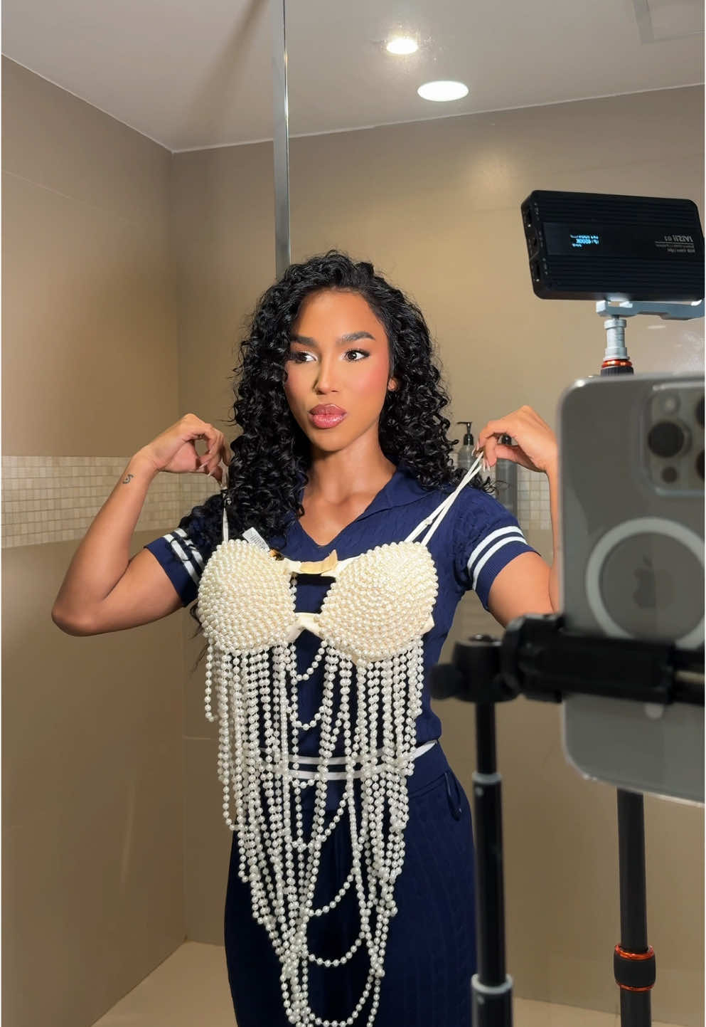 I’m in love with my NYE fit 😍 #nye #añonuevo 