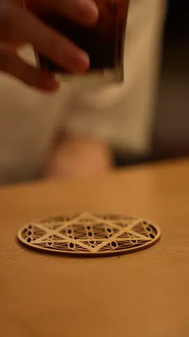 「結婚は無理」と言われた元彼の記憶がよぎる。 でも、4回目のデートで見せた彼の誠実な眼差しに、心が動き始める――。 恋愛結婚を叶えるマッチングアプリならOmiai 思わず恋がしたくなる。キュンとする恋愛ショートドラマ公開中。 #恋愛 #ショートドラマ #Omiai  ————————————————  タイトル：結婚はハードル高い？ 出演：長野伸乃助、高井千帆  監督・脚本・編集：SHUZO 撮影：立花賢一 録音：Ryuichiro Yasufuku  ヘアメイク：MADDY  制作美術：高野真由 プロデューサー：中村真奈 使用音源：きょんぺ/now-i-see  制作：株式会社CREAVE