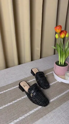 Ito na siguro ang pinaka paborito kong collection ni @ParisZoey.PH 👡💗 #pariszoey #pariszoeyshoes #pariszoeyofficialstore #sandals #sandalsforwomen #breathable 