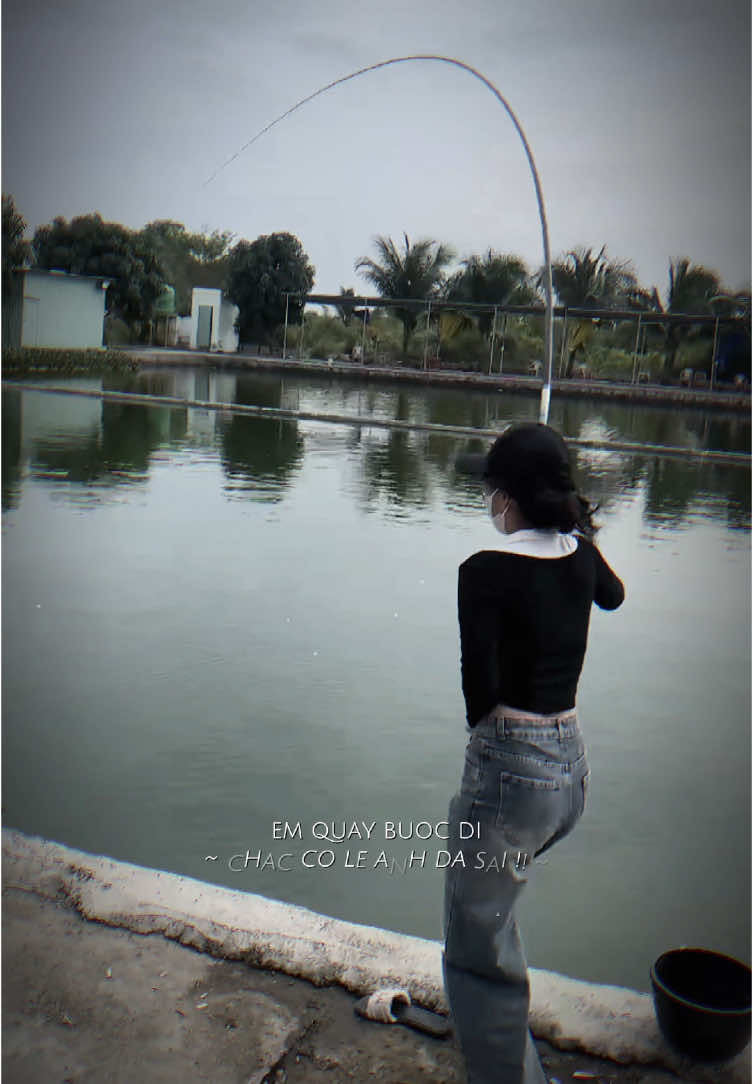 Phút cuối níu kéo đôi bàn tay =)) Quá đã #newyear2025 #xuhuong 