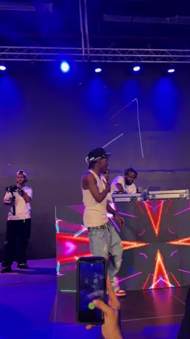 Anguka nayo🔥🔥 @LADHARKA FANKA🇸🇴🎙️ #somalitiktok #ziidke #isliinairobi #foryou #kenyantiktok #somali #