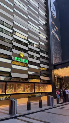 #dubai #supercar #sports #luxury #dubaimall 