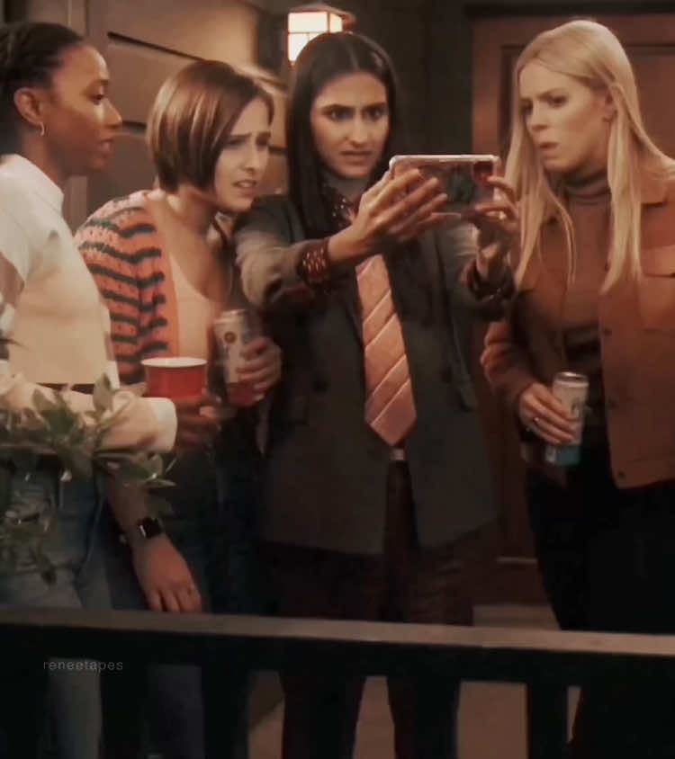 this is my random comeback?? #slocg #slocgedit #leightonmurray #kimberlyfinkle #leightonmurrayedit #whitneychase #belamalhotra #foryoupage #slocgedits #hbomax #thelivesofcollegegirls #tslocg #tslocgedit #thelivesofcollegegirlsedit 