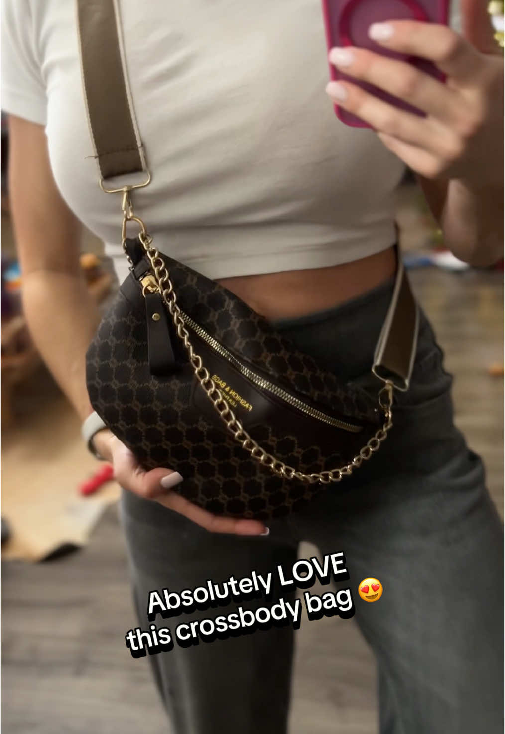 This bag is my new favorite ❤️ check it out in the orange cart 🧡 #crossbodybag 