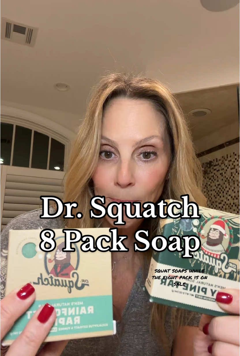 Dr. Squatch Men’s Soaps on sale! The best smelling clean soaps out there! #drsquatch #menssoap #skincareformen #skincare #soap #bodysoap 