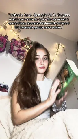 grayson has me in a chokehold 🧩 || #graysonhawthorne #theinheritancegames #BookTok #bookish #viral #fy #bookworm 