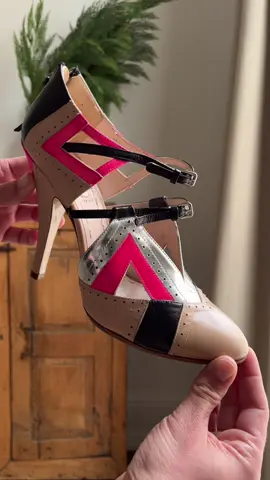 🦩🦩🦩 Miu Miu Spring 2011 #miumiu #rtw #fashion #footwear 