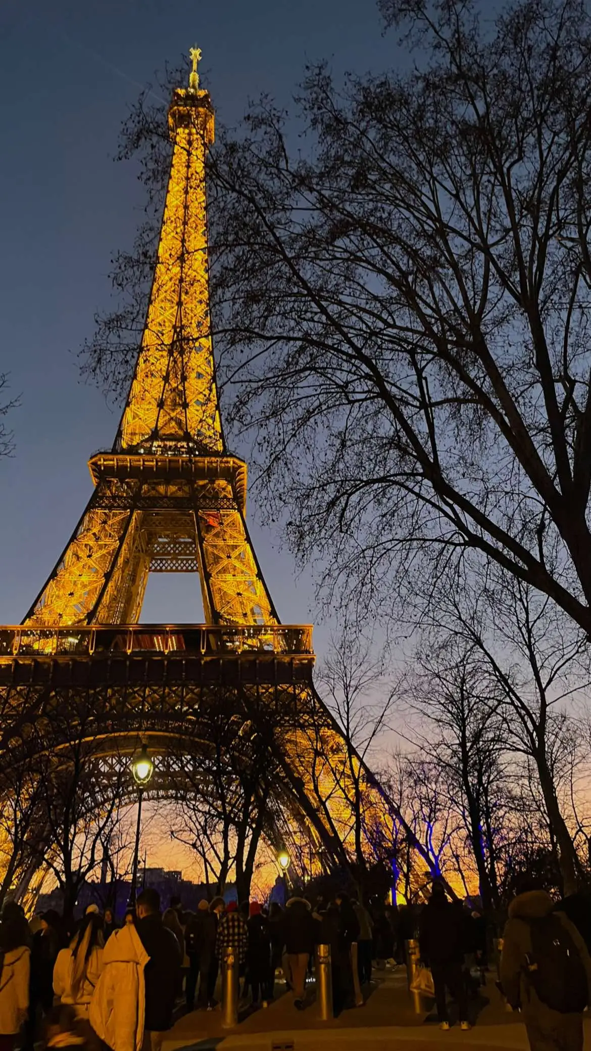 #paris #dump #dumpparis #pourtoi #foryoupage #fyp #toureiffel #iledefrance #EiffelTower #france #arcdetriomphe #champselysees #Paris #ParisVibes #ParisLifestyle #ParisJeTAime #ParisByNight #ParisCity #ExploreParis #ParisDaily #Travel #CityLife #Viral #Trending #ExploreMore #HiddenGems #FranceTravel #ParisEnMode #ParisInspo #VueDeParis #ParisMood #ParisThroughMyEyes