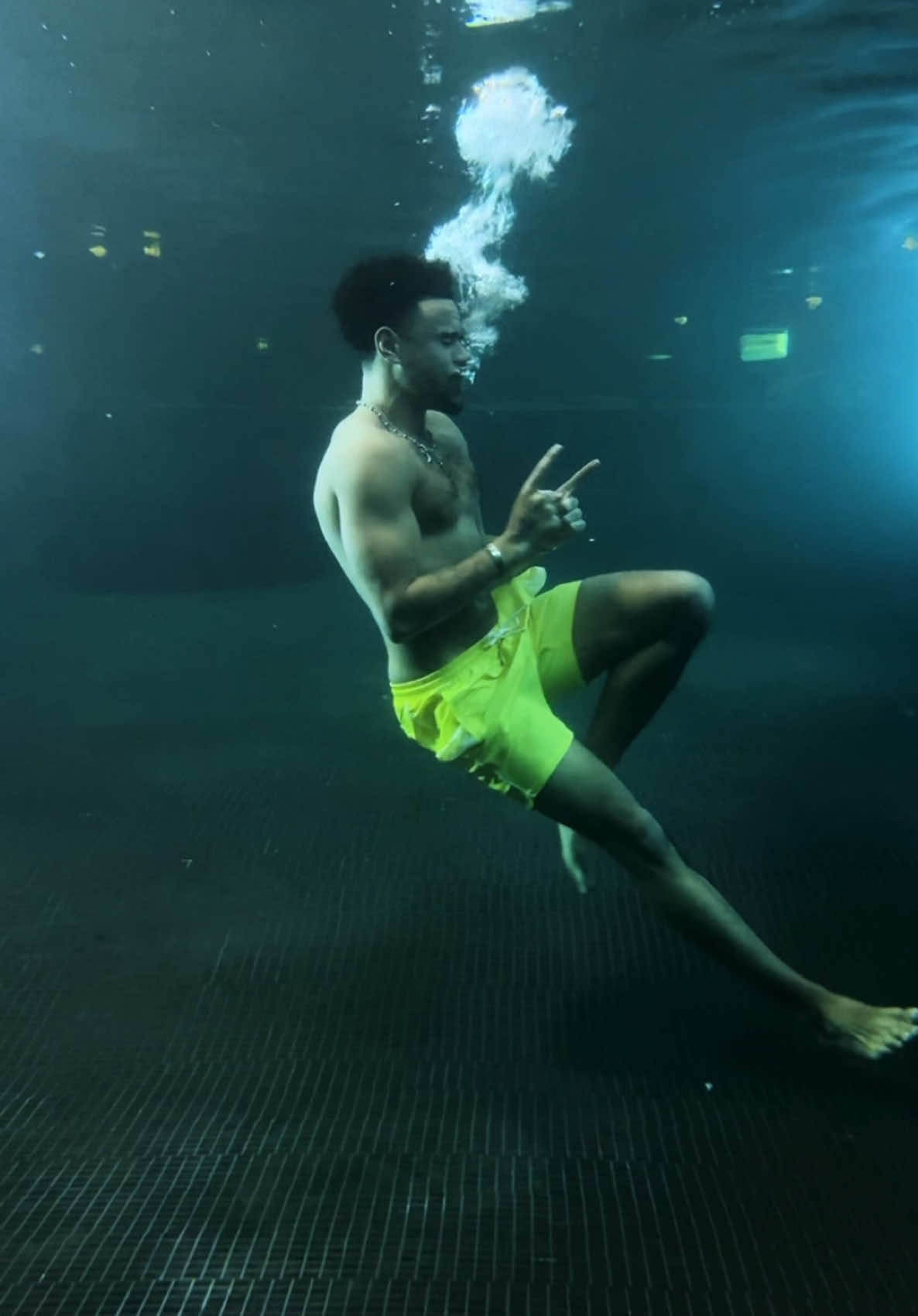 My eyes still haven’t recovered from this! 😅 Who’s heard the full song? 👀