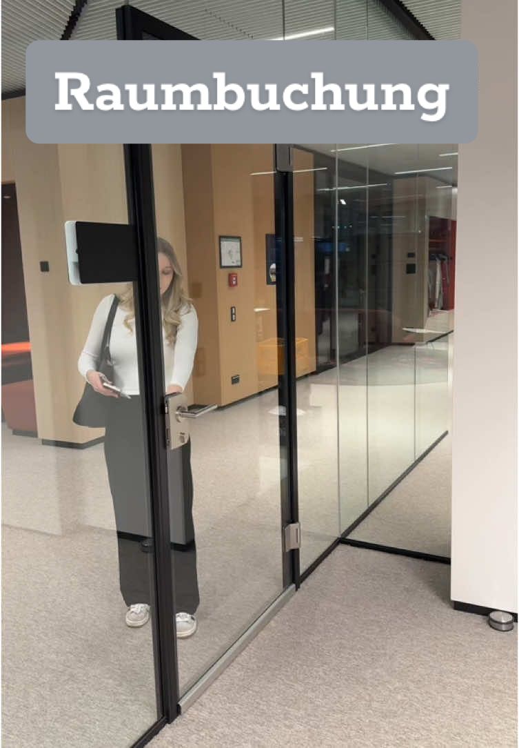 Ups! Habt ihr auch schonmal einen Raum gebucht, welcher dann plötzlich schon besetzt war? 🙈 #medigmbh#wearemedi#mediausbildung#Azubi#2024#büro#spaß#ups#fyp#viral