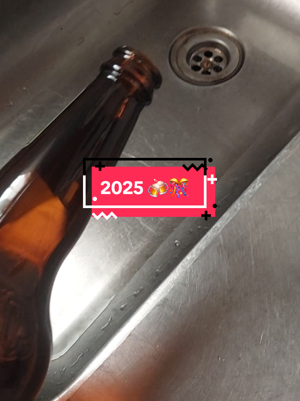 Feliz añoo!! 🎊🍻✨️ disfruten los momento!! y cumplan sus metas...💖 #argentina #newjersey #chau2024 #2025 #feliz #felizaño #feliz2025 