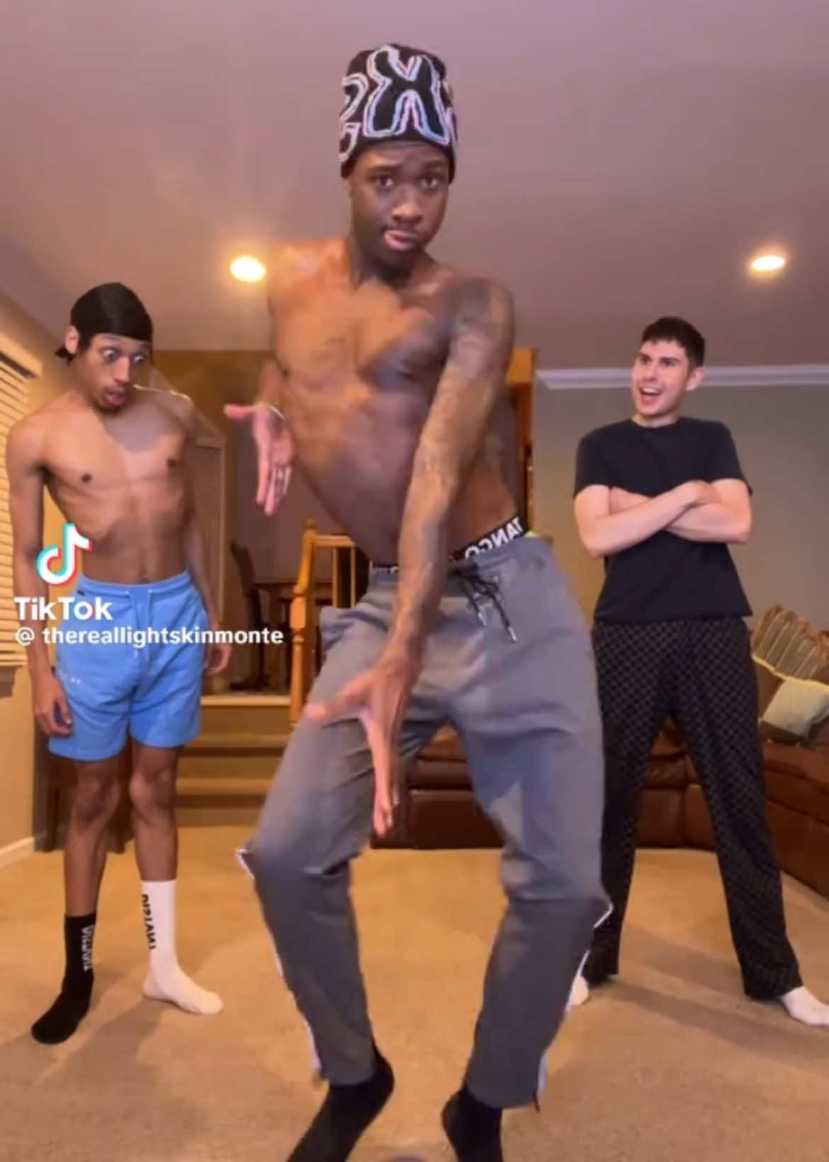 #fyp #foryoupage #funnyvideo #funny #goofy #bored #dance #yabadabadoo #wow #why