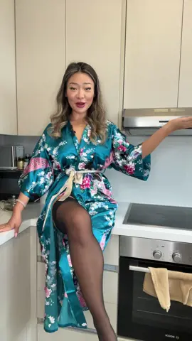 Wer würde gerne ein stück von der asiatischen küche probieren 😌 #asiatischeküche#probieren#voraussetzung#probieren#angebot#single#flirten