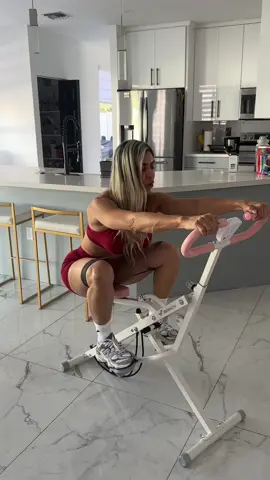Definitivamente tremendo ejercicio me estoy pegando con esta máquina 👌🔥 #merach #squats #legs #glutes #homeworkout #entrenoencasa #gluteos #abdomen #trending #tiktokshop 