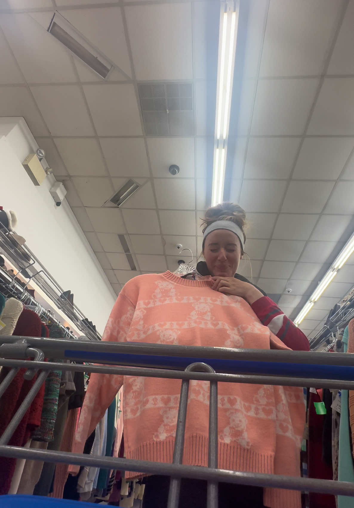 anyone else get the thrift shakes or is that just me #thrifting #thriftstorefinds #thrift #vintagefinds 