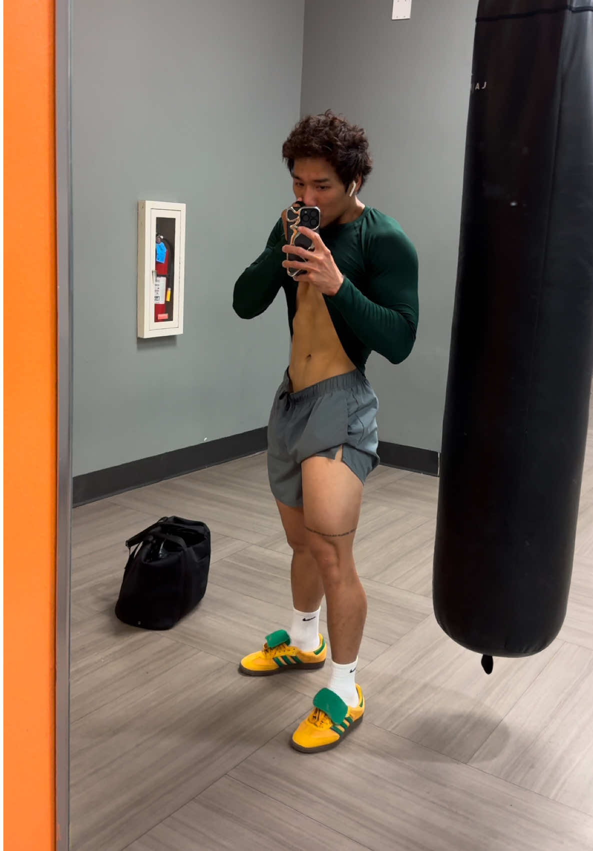 Goodbye 2024. Hello 2025.  #foryoupage #foryou #fyp #gym #grwm #fashiontiktok #fypシ #GymTok #christiantiktok #fotd #gymmotivation #Fitness #newyear #2025 