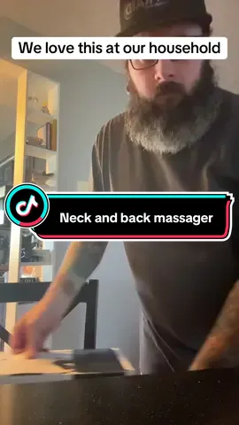 This massager really does work well! Currently comes to 19.99 with $18 off deal from seller. #newyearnewaura #massager #backpain #neckpain 
