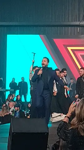 النجم نادر الأثاث  #newyea #newyear2025  #نادر_الاتات #ليلة_راس_السنة  #fypシ #explore #trending  #بيروت #لبنان #singing #singer 
