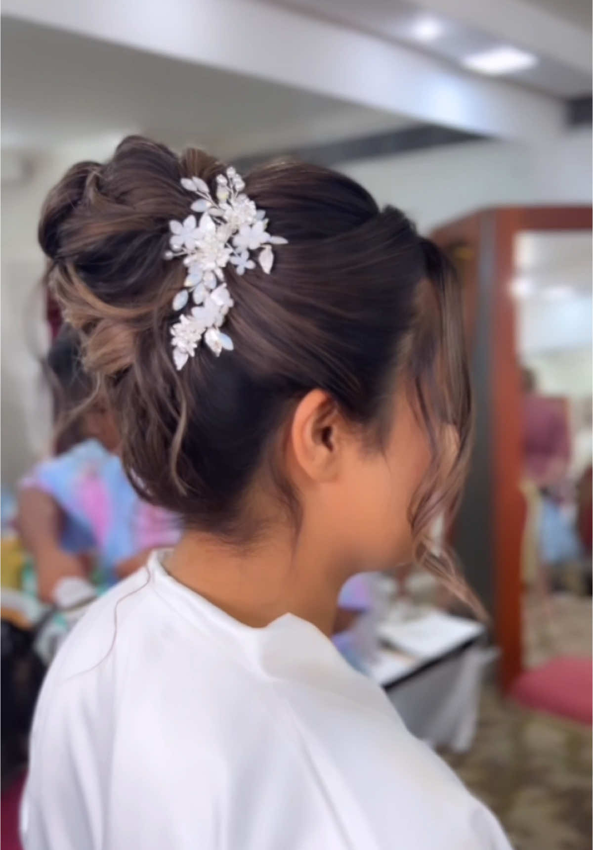 Hair by Tiron #bridalhair #hairstyles  #hairdressing #wedding      #bridalmakeup #photography #bridesmaids #bridaldressing #hairlove#kandyanbride #mordenkandyanbride #weddingdress #weddingphotography #weddingplaning #groomhairstyles #makeupartist #bridalhairstylesbytiron  0757453902  0774324323 Makeup - @Viran José Peter     #CapCut #2024bride #foryou #foryoupage #fypシ #fyp #viralvideo #viral #trending 