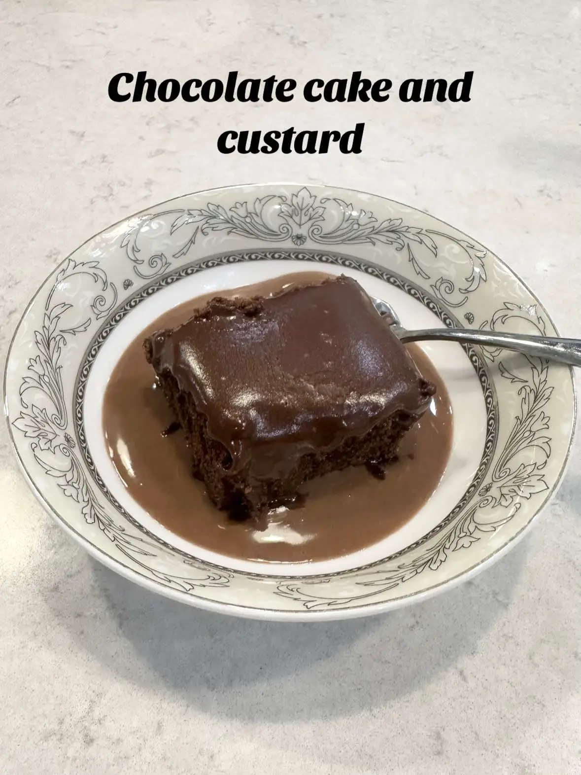 Super easy bake - just add all the ingredients into one bowl and whisk! Then bake and serveee🫶🏼 #cravings #chocolate #cakeandcustard #chocolatecake #chocoholic #baking #baketok #oldschoolcake #nostalgic #fyp 
